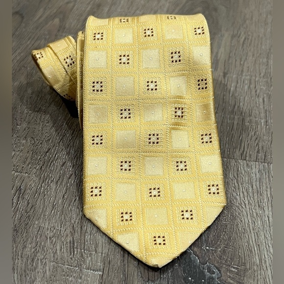 Brioni Hand Seen in Italy 100% Silk Textured Geometric Sunburst 7-Fold Tie - Picture 1 of 7